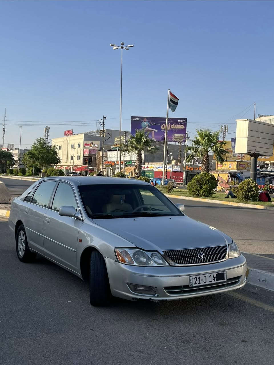 افلون 2002
رقم سليمانية اصولي 
سياره جديدة بدون صبغ فقط الباب الخلفي السكن مبدل بلاد
مكاني كركوك
السعر : 95 وبيها مجال 
الرقم : ***********
