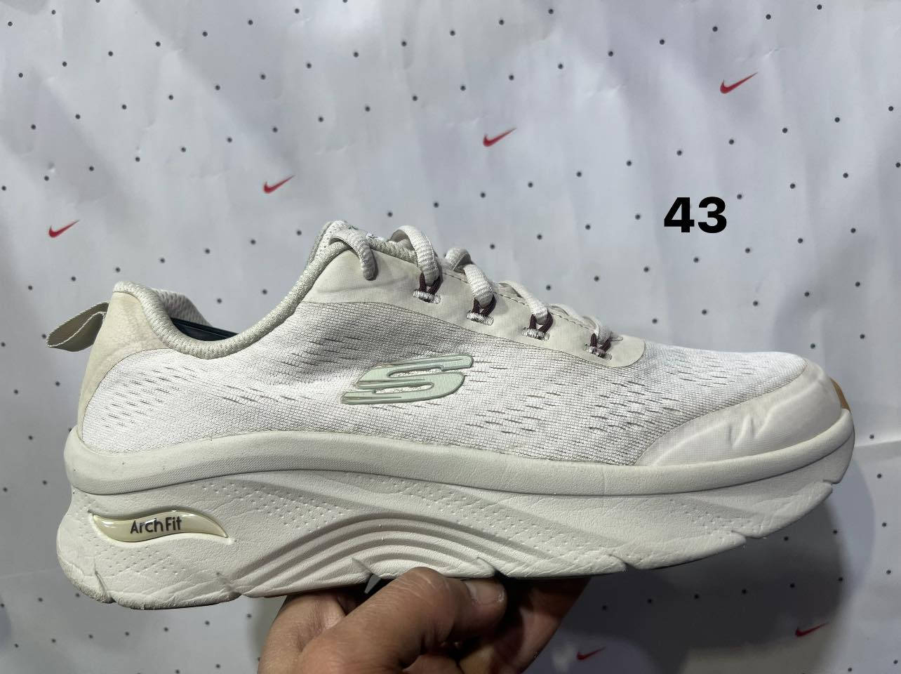 مجموعه الاسكجر 

القياسات داخل الصور 

الاسعار مختلفه 

العنوان ؛ باب الشرجي سوك هرج مقابل مطعم الحاج محل ابو رحيم 

***********

توصيل 5
