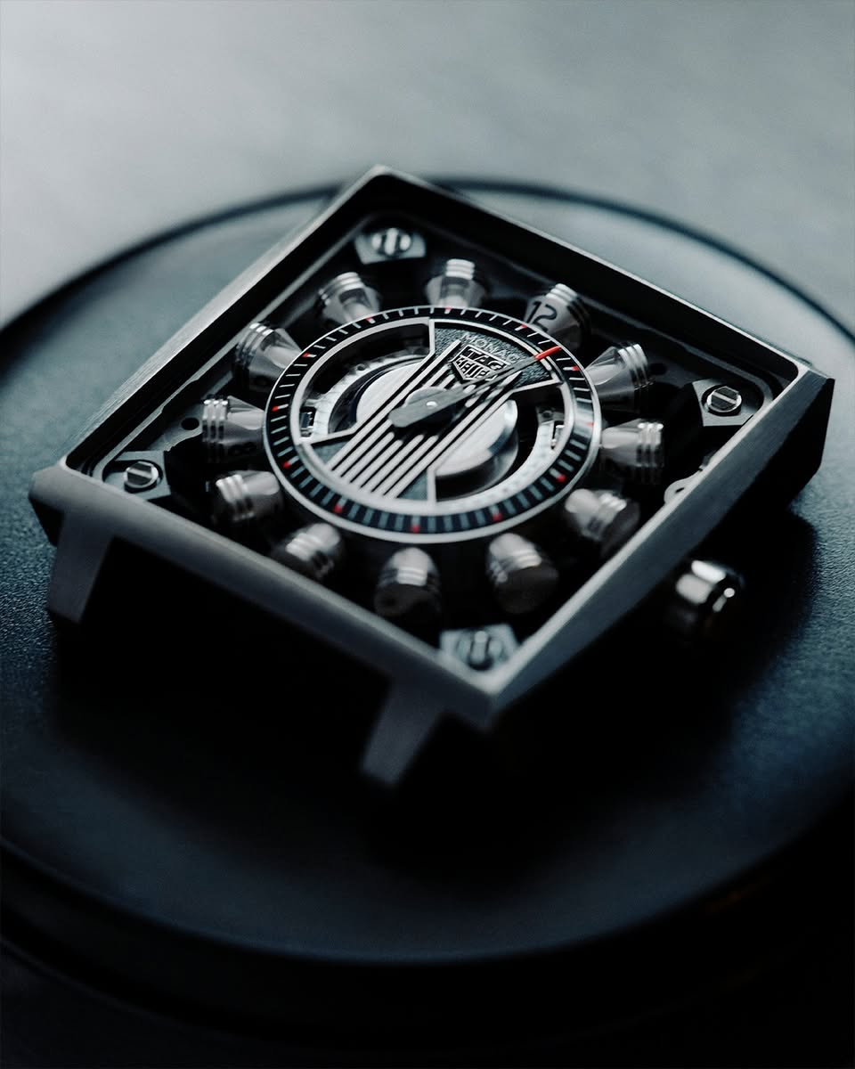 Full speed ahead.​

A convergence of 274 components, the new TAG Heuer Monaco Speed 12 channels the adrenaline of the racetrack into the precision of high-end watchmaking. ​

Inspired by legendary 12-cylinder engines, its 12 rotating markers are shaped like pistons, while the central grooves of the dial mimic the engine covers of high-performance cars. As the minute hand completes a full rotation around the dial, a precise sequence unfolds: one piston returns to its initial position, while the following one executes a precise 90-degree turn, resulting in a dynamic display of time and a striking balance between watchmaking tradition and avant-garde design.​

tag.hr/MonacoSpeed12

#TAGHeuer #TAGHeuerMonaco


**إذا كنت صاحب هذا الإعلان وتريد حذفه لأي سبب، رجاءا أرسل رسالة إلى الدعم الفني**