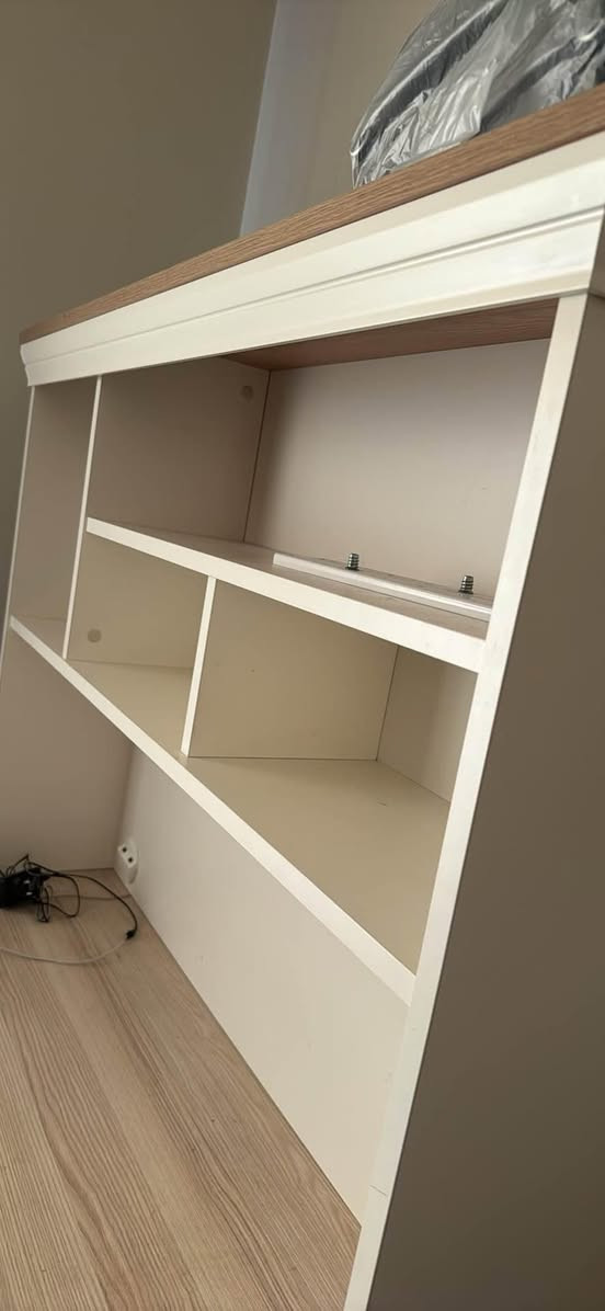 ميز مع مكتبه للبيع
بحاله جيده 
الصنع تركي
السعر  150
العنوان/  السليمانيه السليمانية, العراق


**إذا كنت صاحب هذا الإعلان وتريد حذفه لأي سبب، رجاءا أرسل رسالة إلى الدعم الفني**