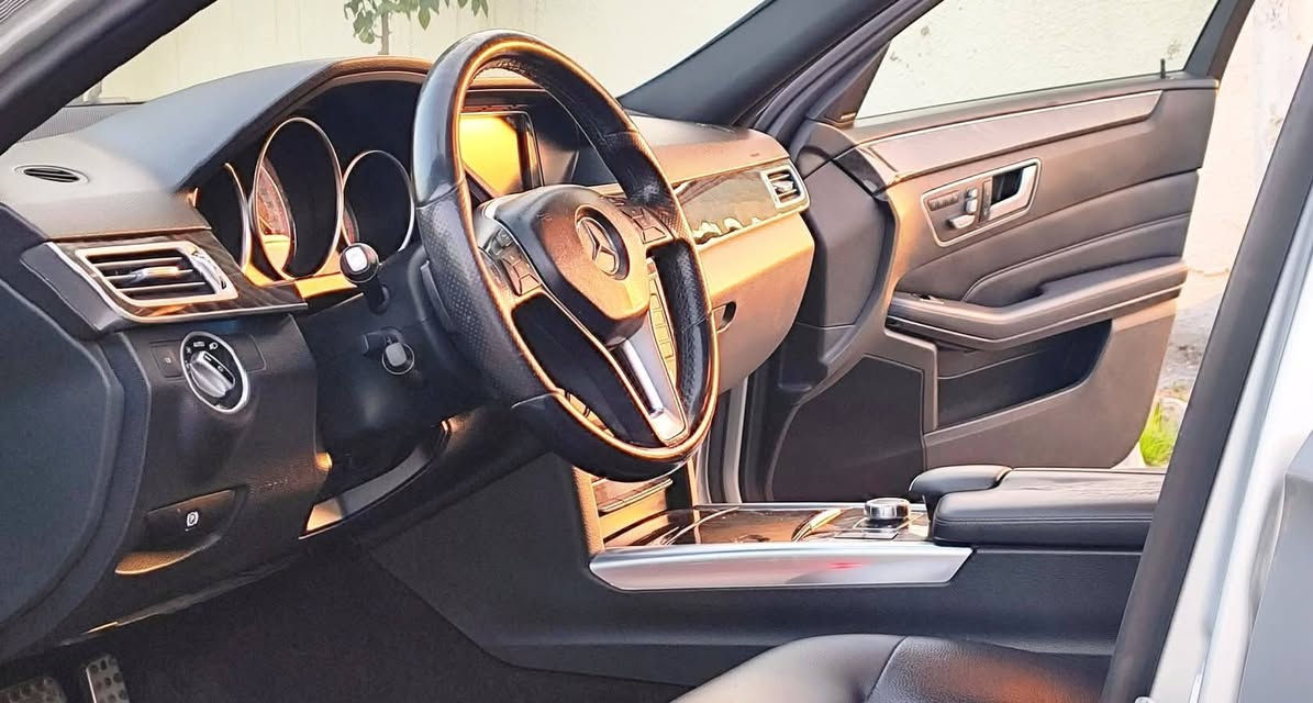 سلام عليكم... 
#مرسيدس #E350واردامريكا2016كت #AMG
#V6
حادث جاملغ بونيد بدون دواخل لغد اوشاصي
3 قطع صبغ
مواصفات
✅سلايت
✅داخل جلد
✅كراسي كهرباء ذاكره 
✅كراسي تدفئه
✅برده كهرباء
✅تحكمات ستيرن
✅شفتات كير بلستيرن
✅ستيرن كهرباء
✅رادار
✅نقطه عمياء
✅سياقه ذاتيه
✅تحديد مسار
✅لايت ايل ايدي داينمك
✅داخل صاج
✅نضام صوت harman, kardon
✅٣ انضمه قياده
✅نضام ايكو 
✅مري جانبيه شفط قلاب معا البك
✅حساس مطر ماسحات
✅مرايه وسطيه اوتو
✅اناره داخليه محيطه
✅تبريد قطعتين
✅مثبت سرعه
✅ماشيه 71
سياره جاهزه سرفس كامل
مكان بغداد
سعر 195$ قابل للتفاوض
للاستفسار
***********
