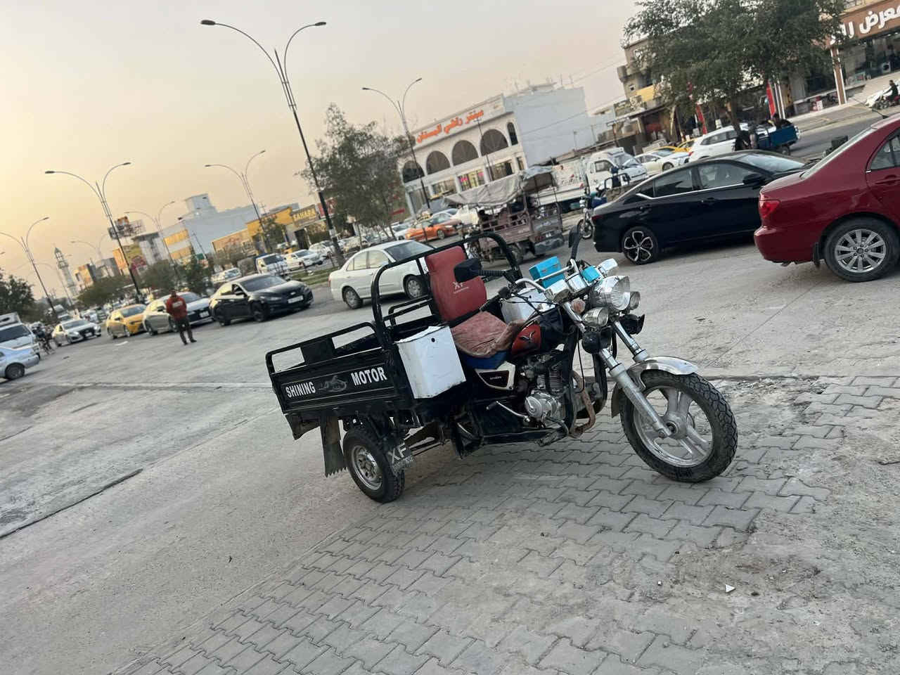 سلام عليكم ستوته موديل 20ركبه محرك بل شرط تايرات 3جوبلس جدد السعر مليون الشراي يخابر مامتواجد عل فيس بيك خير اوتدلل ***********
