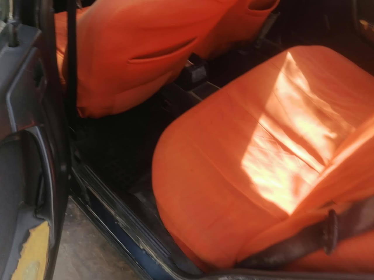 فكترا  رقم انبار  دولي تحويل ثاني يوم. محرك 1800.سياره كير محرك شرط مكفوله من الضربه وااسياره جاهزه   مكانه حديثه  السعر 22.وبيه مجال    ***********
