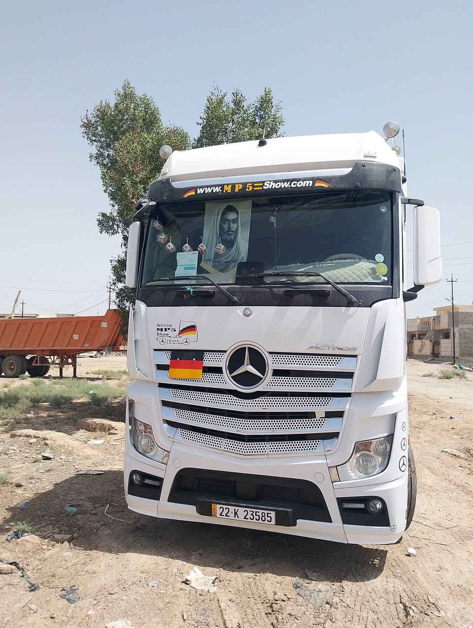 السلام عليكم 
اكتروس وحش للبيع 
الحجم 45.     18
الموديل    2016 
تناكي     حازم صفر شغل درجه اوله  بكلايت سراوين 
تايرات رجه اوله وياله كروم نيكل 
فول مواصفات كفاله عامه 
للاستفسار ***********
