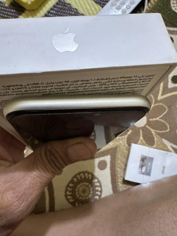سلام عليكم مرخصت أدمن 11 نضيف نضافه 100 100 جهاز لامفتوح والمصلح وإلا عطل نفس صوره ذاكره 128 بطاريه 82 شرق اوسط كدامك كارتونه سعر 290  مكان ميسان  ستفسار ***********  حتى رمش اخابرك
