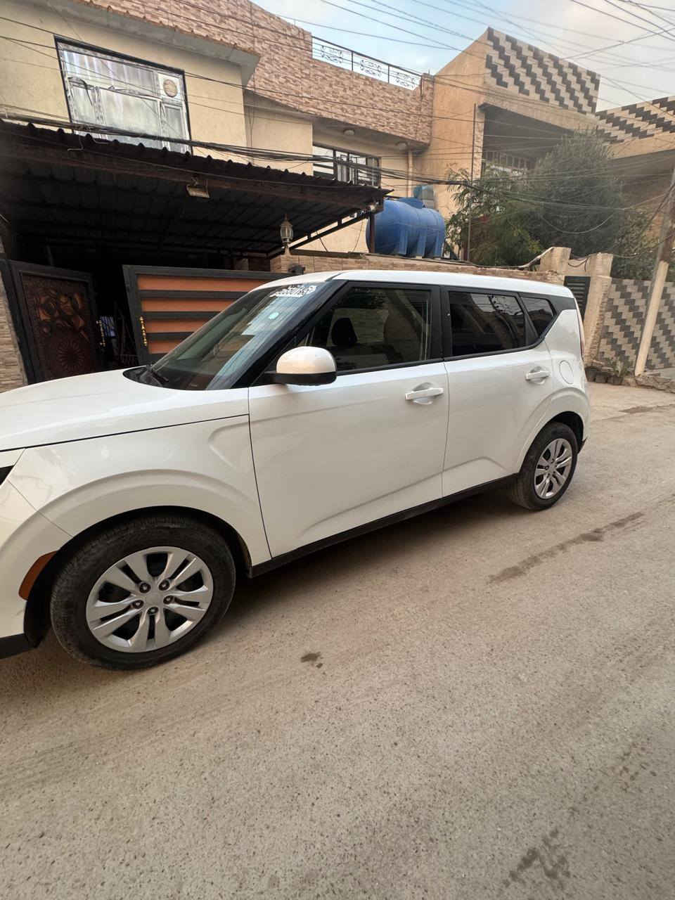 السلام عليكم للبيع وارد 
الضربة باب خلفي وره السائق وجاملغ خلفي
السعر 165 وبيها مجال بسيط 
الاتصال على رقم صاحب السيارة ***********
ملاحظة لاتجيني خاص اتصل ع رقم صاحب السيارة فوك وتحياتي للجميع
