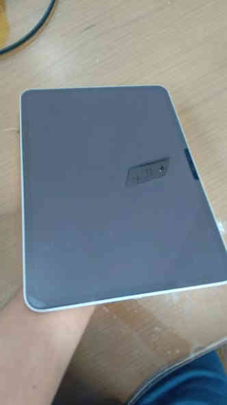 ايباد 11 . M4 جديد شخط ما بي وبعده بالضمان مراوس ب PC مواصفات قوية رقم التواصل ***********
