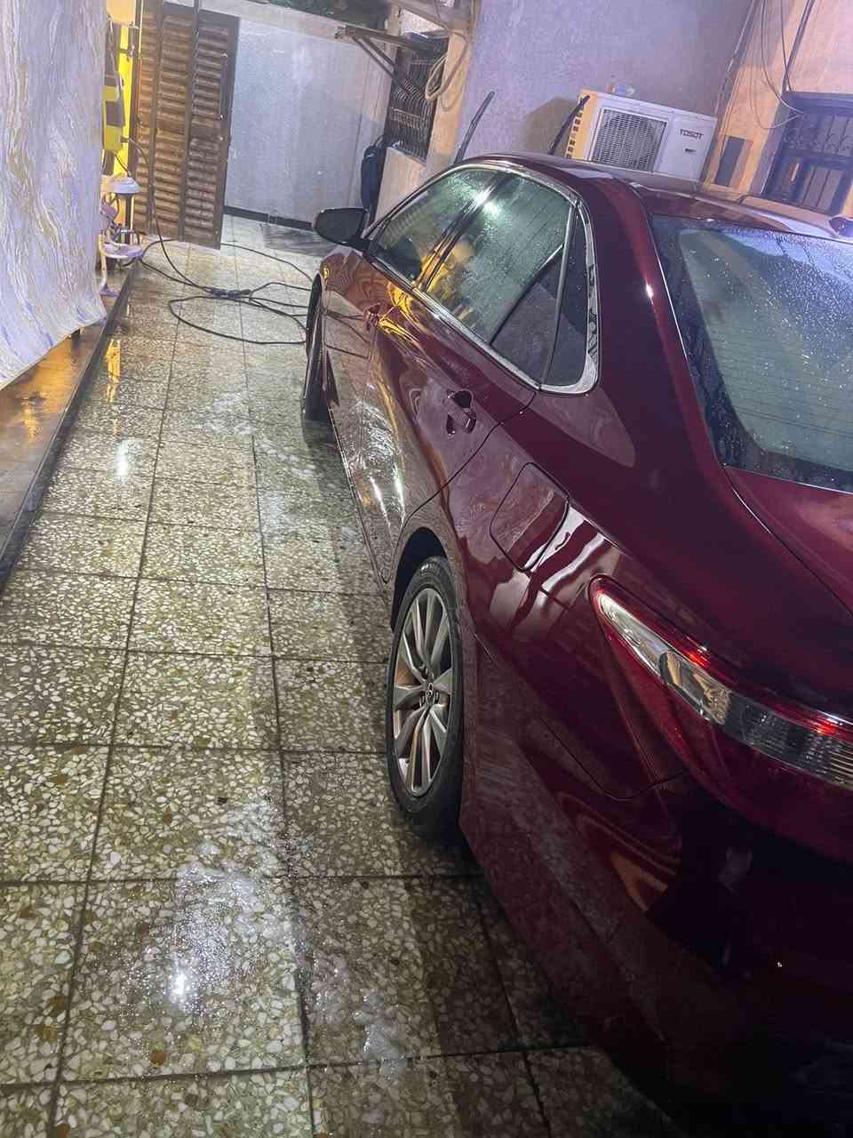 السلام عليكم
كامري 2017 امريكي 
XLE فول للاخير 
كشنات تدفئه جلد كهرباء
فتحه 
حادث جاملغ وبنيد راجعات نفسهن ومصبوغ 
رقم سليمانيه هزه وفحص جديد 
السياره كامله ومناقصه اي شي 
السعر ١٧٥ ورقه وبيه مجال بسيط وحك جيتك 
***********
