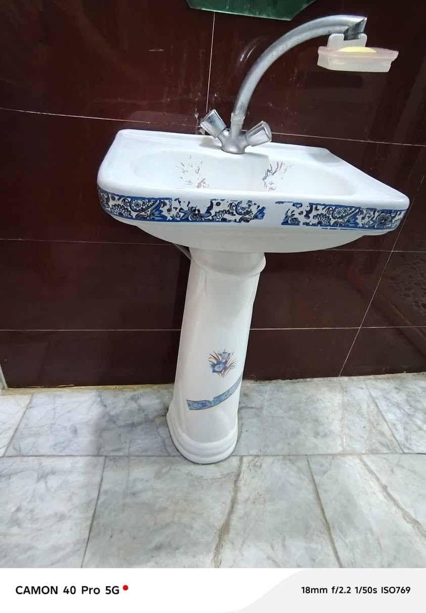 مجموعة من الغراض للبيع من ضمنها چرباية نفرين تركية للاستفسار الاتصال ***********
