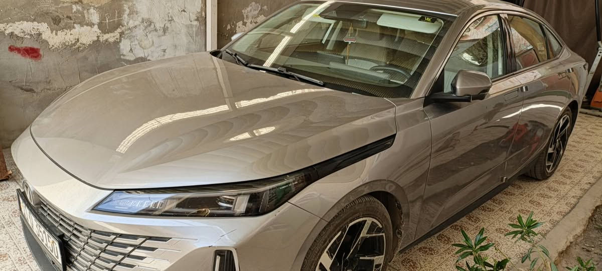 شانجان موديل 25
رقم بغداد حره 
ماشيه 50
فول مواصفات 
السعر 142وبيه مجال
للتواصل واتساب ***********
