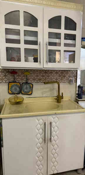 كاونتر للبيع داخل المنيوم وخارج hdf قياس ٣.٥ متر
السعر ٣٥٠ الف 
الموقع الغزالية للاستفسار***********
