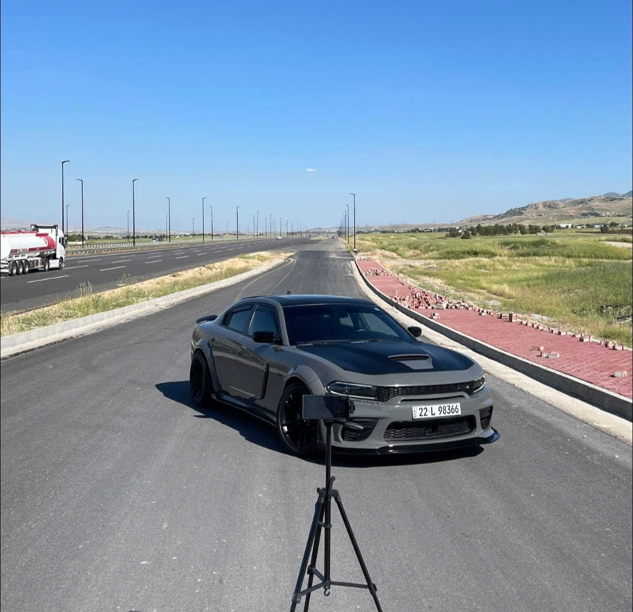 جارجر سكات باك لاست كول وايد بدي 2023
السيارة داخلة للعراق فقط جاملغ سرقة .
المواصفات : 
- 4 انظمة قيادة Auto / Sport / Track / Custom
- رادار امامي جانبي خلفي 
- النقطة العمياء + تنبيه حركة 
- حساسات امامية خلفية
- مثبت سرعة 
- فتحة سقف
- لانش كنترول للدراگ
- لاين لوك للبرناوت
- بريكات بريمبو 6 بستن 
- دبلات رياضية 3 وضعيات ستريت سبورت دراگ 
- كامره خلفية 
- بوابات صالنصة
- سستم صوت (Harman Kardon) 19 سماعة 
- دخول ذكي + تشغيل بصمة 
- مقاعد كهرباء تدفئة و تبريد 
- مقاعد رياضية ( حضن )
- خزن مقعد السائق وضعيات
- ستيرن تدفئة
- المرايه الجانبية تدفئة
- گير شفتر 
- نظام خرائط GPS
- وغيرها من المواصفات المعروفة 

التزويد و الأضافات : 
- باج تضليل لمدة سنة جديد 80‎%‎
- كاج كان Corsa 
- بلكات Resink
- فيت بم Resink
- ولف حماوه Resink
- شوته AFE المغلقه 
- برمجة وداينو مصطفى ايكل 550 حصان 
- لدات متغيره الألوان كامل 
- لحية وايد بدي ودوسات جانبية
- جناح خلفي 
- ستريس بار 
- فجوج لون سمائي فسفور برمبو

ملاحظات :
- رقم اربيل تحويل مباشر 
- هزة وفحص أمان جديد 
- الگير مبدل بگير تفصيخ جديد مع الضمان 
- الباب الخلفي شبر PDR 
- الممشى 29 ميل قابل للزيادة
- السنوية لحد 2030 
- السيارة مصروف عليها
-  بنزين سوبر دهن موتل 
- السيارة ماداخلة استعراض وساحات 
- مكان السيارة سليمانية 
- غير هذا الكلام السيارة تاخذها بلاش
- رقم الشاصي 2C3CDXGJ1PH644691

السعر : 360$ 

للتواصل : 
*********** واتساب
