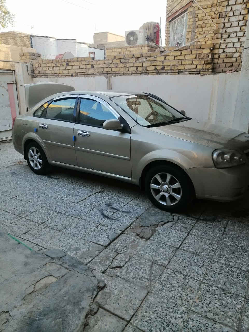 سلام عليكم رمضان كريم عل الجميع //اوبترا موديل 2007 خليجي رقم بابل انكليزي دولي سنويه وهزه جديده لغاية 30 محرك 1600 وكير اوتماتيك مكفولات لاتنقيص ولاتبخير تخم تاير وباتري جديد غرفه نظيفه كلش بالكارتون تبريد شغال ثلج تدفئه كهربائيات كلها شغاله  حداديه درجه اولى ناعمه وصافيه مكفوله من الضربه والتبديل بيها صبغ حزام إثر جراد قماره بلاديه بيها جراد خفيف سنتر لوك شغال جام كهرباءي اربعه شغال مكفوله من دگة جاكوج وضع الشركه تفيد الجنايه جاهزه من كل النواحي السعر 64 مجال قليل حك الجيه تجي شوف وتقتنع وبيك خير وتدلل مكان السياره بابل القاسم م *********** فقط بيع بدون مراوس اخوان
