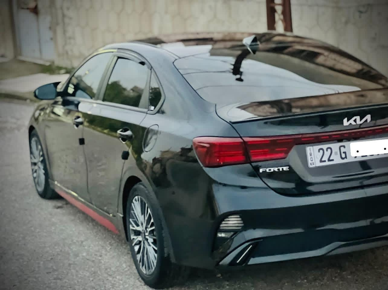 🚗كيا فورتي 2022 جيتي لاين
1-الموصفات جيتي لاين فول موصفات

2-سلايت

3-بصمة تشغيل ابواب وصندوك بصمة .

4-شحن وايرلس

5-محرك 2000 دوش بدون دوانز علبانزين العادي.

6-كاميره  خلفية دوارة.

7-رادارات 360 درجة ( امامي جانبي خلفي) .

8-رادارات خلفية توقف ذاتي مانع اصطدام.

9-كشن جلد اسود جيتي لاين مطرز بعلامة جيتي 

10.مانع التصادم الامامي والخلفي.

11-تحكمات ستيرن 4 جهات فول.

12-ثلاث وضعيات قيادة /ايكو-سبورت-سمارت

13-مثبت سرعة ذكي التحذير عند مغادرة المسار

"14-بدون كيبل يربط التلفون واير ليس و GPS.

15-ويل كب 17 جيتي لاين بلادي.

16-نظام الصوت  سبورت هارمن  عدد السماعات 8.

17-اضواء ترحيب عند الاقتراب.

18-اشاير بلمراي 

19-نقطة عمياء

20-كامرة امامية تحديد مسار وقيادة الية.

21-السياقة على خطوط الشارع

22-مانع انزلاق نظام التركشن.

23-فتح الصندوق الذكي عند الاقتراب.

24-مثبت سرعة ذكي ( التحذير عند مغادرة المسار 

25-تدعم نظام الابل كار بلي والاندرويد اوتو بدون كيبل

السيارة بعد بيها مواصفات.

جديدة وجاهزة بدون أي مصرف.

🚗الضرر كما موضح في الصور 

وباب الورا السايق تعديل بسيط بل صندوق تعديل بسيط

عداد المسافة 54

مكان السيارة/ الموصل 

رقم الهاتف/‭0774 093 9683‬
