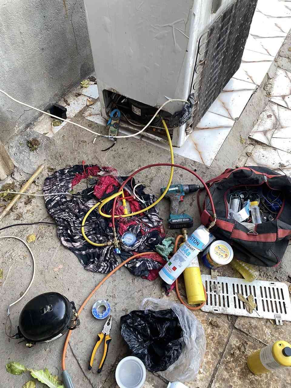 سلام عليكم عندك ثلاجه مجمده عاطله اني مصلح ثلاجات داخل المحاويل اجيك البيت سويها


**إذا كنت صاحب هذا الإعلان وتريد حذفه لأي سبب، رجاءا أرسل رسالة إلى الدعم الفني**