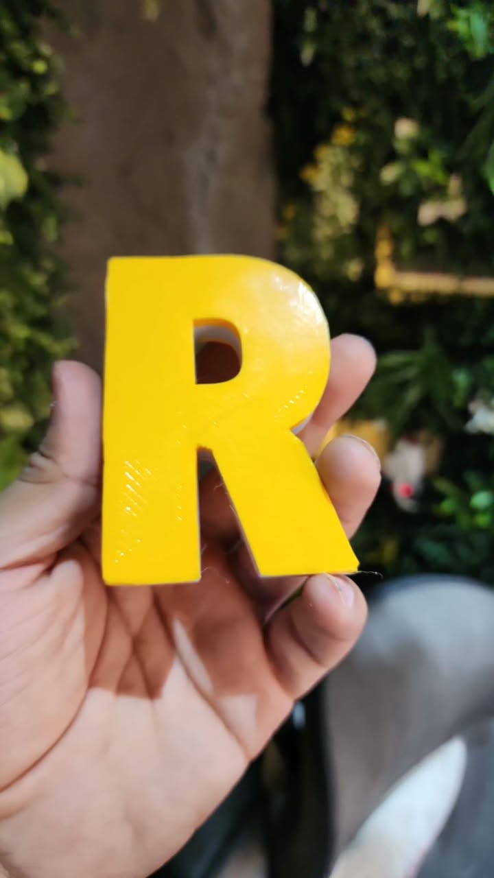 طابعه 3d مخصصه للاحرف ضوئيه
قياس طابعه ١٢٠ سم في ٨٠ في ارتفاع ١٠ سم 
ملحقات هيد اضافي نوزل اضافي ٥٠ بكره فلمنت 
موصفاتها واي فاي كامرة تدعم اللغه العربيه 
سرعه بطباعه اربع اللوان
رايدها ب٦ ملايين ونص وبيها مجال 
مكانها بغداد
للاستفسار عنها 
الاتصال على رقم ***********
