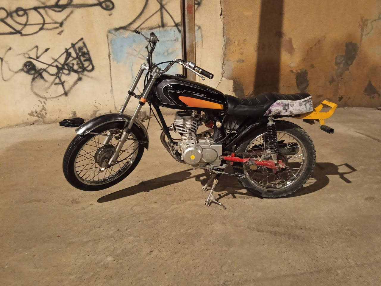 دراجه نامه شلامج المحرك على سحگ 2025مكفول كفال عامه السعر 550 وبي مجال بسيط رقم *********** مكلف بل نشر
