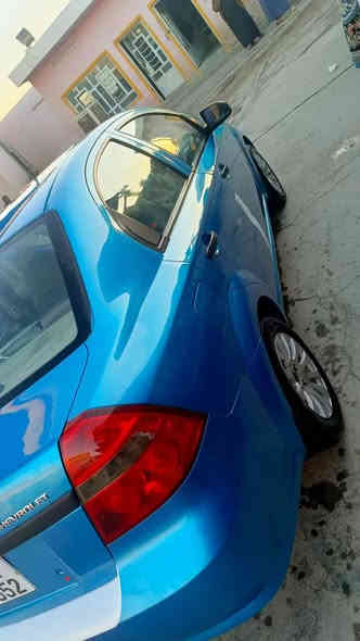 السلام عليكم عندي افيو موديل 2008 سياره رقم انكليزي  وارد خليجي فول عادي كير مكينه جديد تبريد تتفئه شغال تخم تاير صدر امامي خلفي جديد كهربائيات كله جديد مصبوغه جماليه اثر جراد السعر 53 بيه مجال مكان فلوجه ***********
