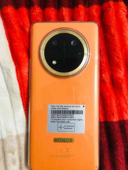 السلام وعليكم مبايل للبيع جديد بل كارتون البارحه بليل اشتريته واريد ابيعه اسم الجهاز  هونر اكس تسعه سي ذاكره 256 جهاز جديد ما بي اي عيب فول المكان كركوك السعر 500 وبي مجال الاستفسار *********** عل صفحه همين متواجد واتساب همين متواجد
