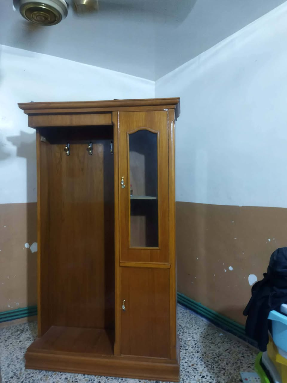 زاوريه نضيفه وحلوه مرتبه بالنجف حي الزهراء سعر 75 
استفسار ولتصال ***********
