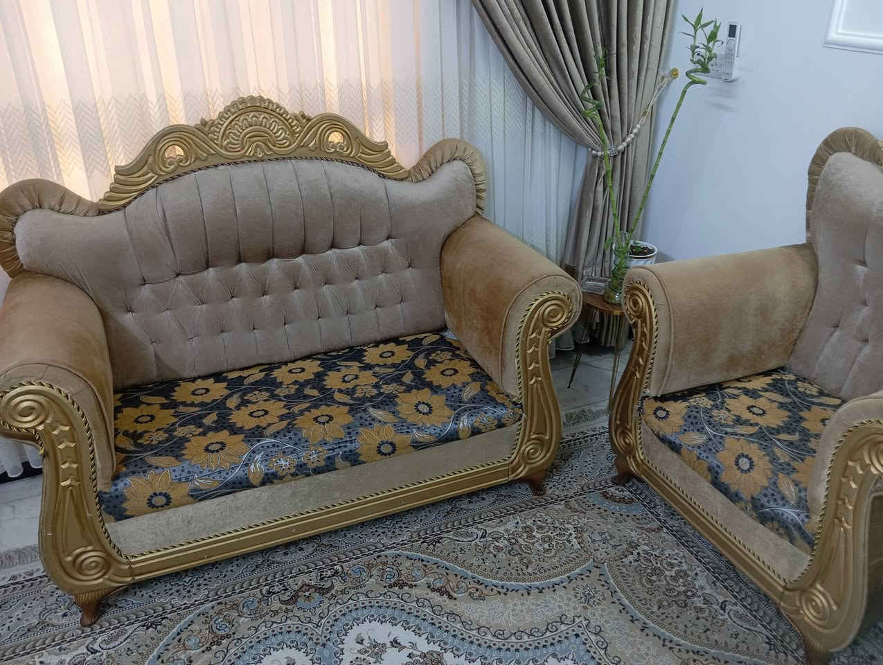 السلام عليكم تخم خمس مقاعد ٣ اكبار و ٢ اصغار 
نضيف بس يرادله ترتيب من ناحيه السفنج مثل مموضح بالصوره مكاني بغداد الطوبجي


**إذا كنت صاحب هذا الإعلان وتريد حذفه لأي سبب، رجاءا أرسل رسالة إلى الدعم الفني**