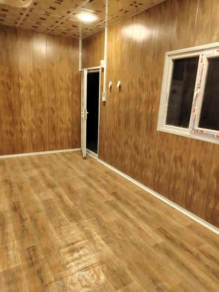 ✨ كرفانات فاخرة بمعايير هندسية متقنة – حيث تلتقي القوة بالأناقة
نقدم لكم مجموعتنا المميزة من الكرفانات المصنّعة بدقة عالية، والمصممة لتمنحكم تجربة استخدام راقية وموثوقة. نعتمد في صناعتنا على أفضل الخامات العالمية، مع عزل احترافي يضمن لكم راحة مثالية في جميع الفصول.
كرفاناتنا مناسبة للمدارس، والبيوت، والاستراحات، والمشاريع الحكومية والخاصة، وتأتي بتشطيبات فاخرة تلائم أعلى معايير الجودة.                                                                                                                                                                                                       🏛️ مزايا الصناعة الراقية :                                                                                                                                                                                     الأسعار:
⬅️ السعر المتر ضد الحريق🔥🔥33 الف دينار
يشمل🚪 البواب و🪟الشبابيك التركيه
و كهربائيات 💡سعودي 
⬅️ سعر المتر: العادي ب 24الف دينار 

يتوفر لدينا تغليف عضم جدران مع سقوف ثانويه سعر المتر ب 12الف دينار 

هاتف📞📞***********
