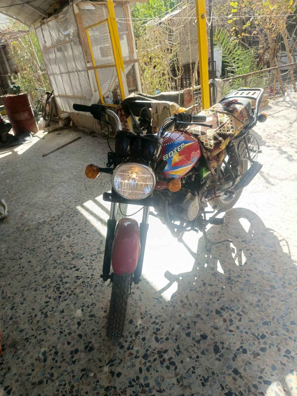 الدراجه كلك
والبوكسر البيع سعر 550
رقم الهاتف  ***********2
