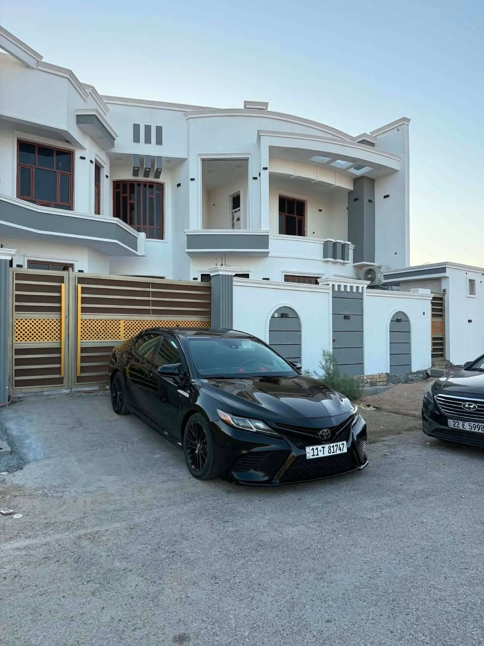 كامري 2019 se
وارد امريكي صور الحادث بل منشور 
كير مكينه جدد بيها نقوصات ترتيبات 
قواعد دبل تعبانه بس غير هاذ ما بيها شي 
السياره داخلها جديد ماشه 160 كم
رقم بغداد بسمي تحويل ثاني يوم 
مواصفاتها معروفه السعر 163 وبيها مجال 
التواصل على رقم ما متواجد عل فيس ***********
