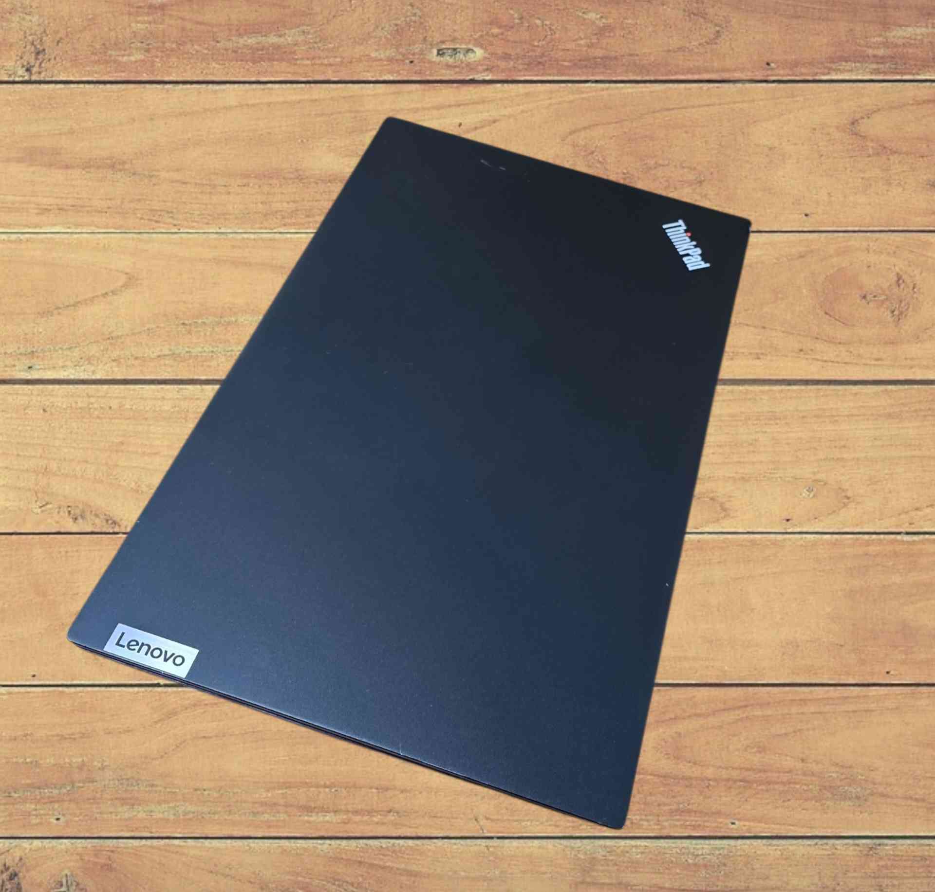 💻لابتوب من جيل 11 بحجم شاشة 15.6 انج الكبير
ومعالج RYZEN5 5500 وكارت الشاشه خارجي 
📢للألعاب والبرامج الهندسية القوية وجميع الاستخدامات 
🔥بسعرر 375,000 دينار فقط (تحطيم الأسعار )🔥
⚡️أقوى سعر في العراق 💁
📢ضمان لمدة شهر كامل 

LENOVO ThinkPad E15 
💻لابتوب ممتاز لرجال الأعمال، الأساتذة ،طلاب الجامعات ، الدراسة والطباعة والتصميم، والبرامج الهندسية، و الاوتوكاد،والماتلاب، والألعاب🎮
يجمع بين الأداء والجودة بسعر ولا أروع!

✅المواصفات الكاملة:
🟩 المعالج Ryzen 5 5500
🟩 الجيل 11
🟩 الرام 8 گيگا  DDR4 
🟩 الهارد 256 GB نوع SSD السريع جداً 
🟩حجم الشاشة 15.6 انج  FHD 
🟩 كارت الشاشه الخارجي 2GB 
🟩بطارية ليثيوم ممتازة جدا تدوم ساعات طويله 🔋

💥ملحقات الجهاز
🔌شاحنة الاصلية ➕ حقيبة هدية 🎁

 •يتوفر توصيل لجميع محافظات العراق 🚗
 • فحص شامل قبل الاستلام
 • ضمان شهر كامل 

📞للطلب والاستفسار راسلنا الآن :
على الخاص او على الواتساب
الرقم ⬅️ ***********
