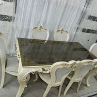 ئه م میز طعامه بو فروشتن نرخی ۲۰۰ هه زار 07824476091