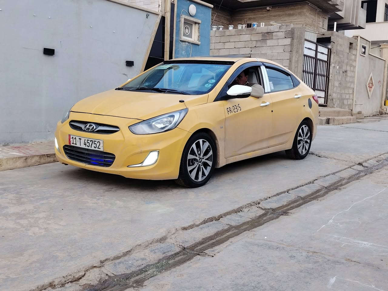 سلام عليكم اكسنت مضلع موديل 11 رقم بغداد دولي سنويه جديده هئيه غرامات صفر كوري محرك 16 دوش شرط كير شرط شرط التحويل بدون ضرر قوي بيها معجون بدواير وتلقيطات مال تكسي طخم تيات ويل كروم طخم جديد سياره كلها شرط 92 وبيها مجال قليل شراي اتصل وتدلل *********** مراوس هم ترهم
