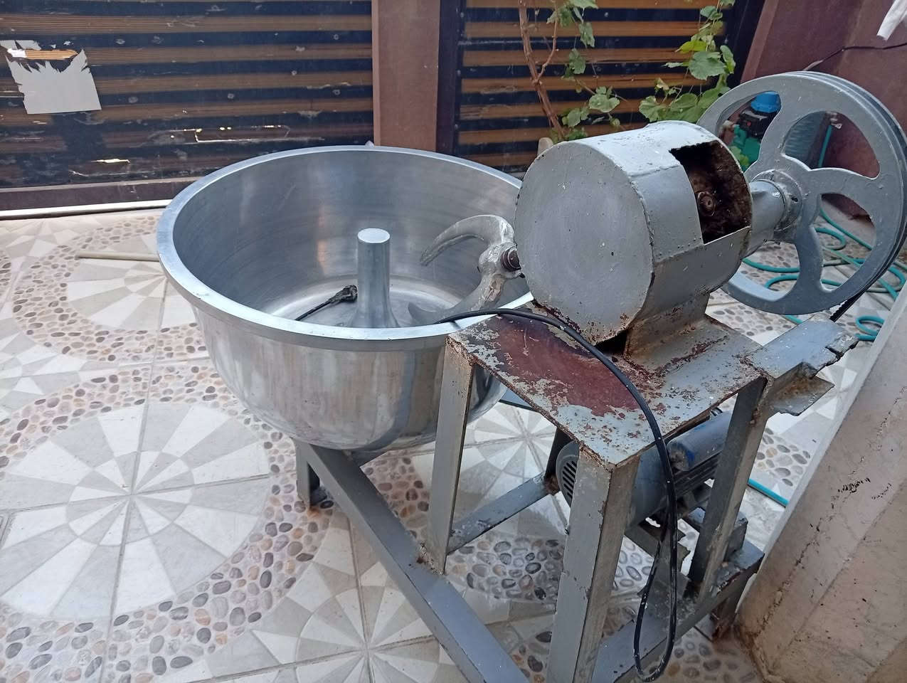 عجانه نضيفه جدا للبيع شراي يخبر عرقم تعليق مارد ***********
