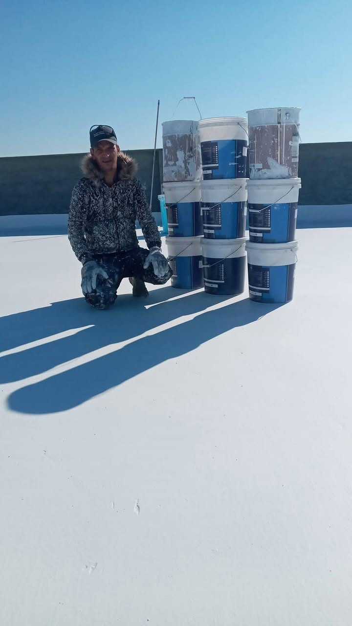 #الجزيرة_كول_رووف***********
تحمي منزلك من حرارة الصيف ومن امطار الشتاء افظل منتج في الشرق الاوسط واسيا 
للعزل الحراري 
ظمان حقيقي عشر سنوات
معالج التشققات.  
عمل الكادر المميز لكادر دهانات الجزيرة 
بقيادة الفنان اسلام ابن الرمادي. الاستفسار على الخاص.
