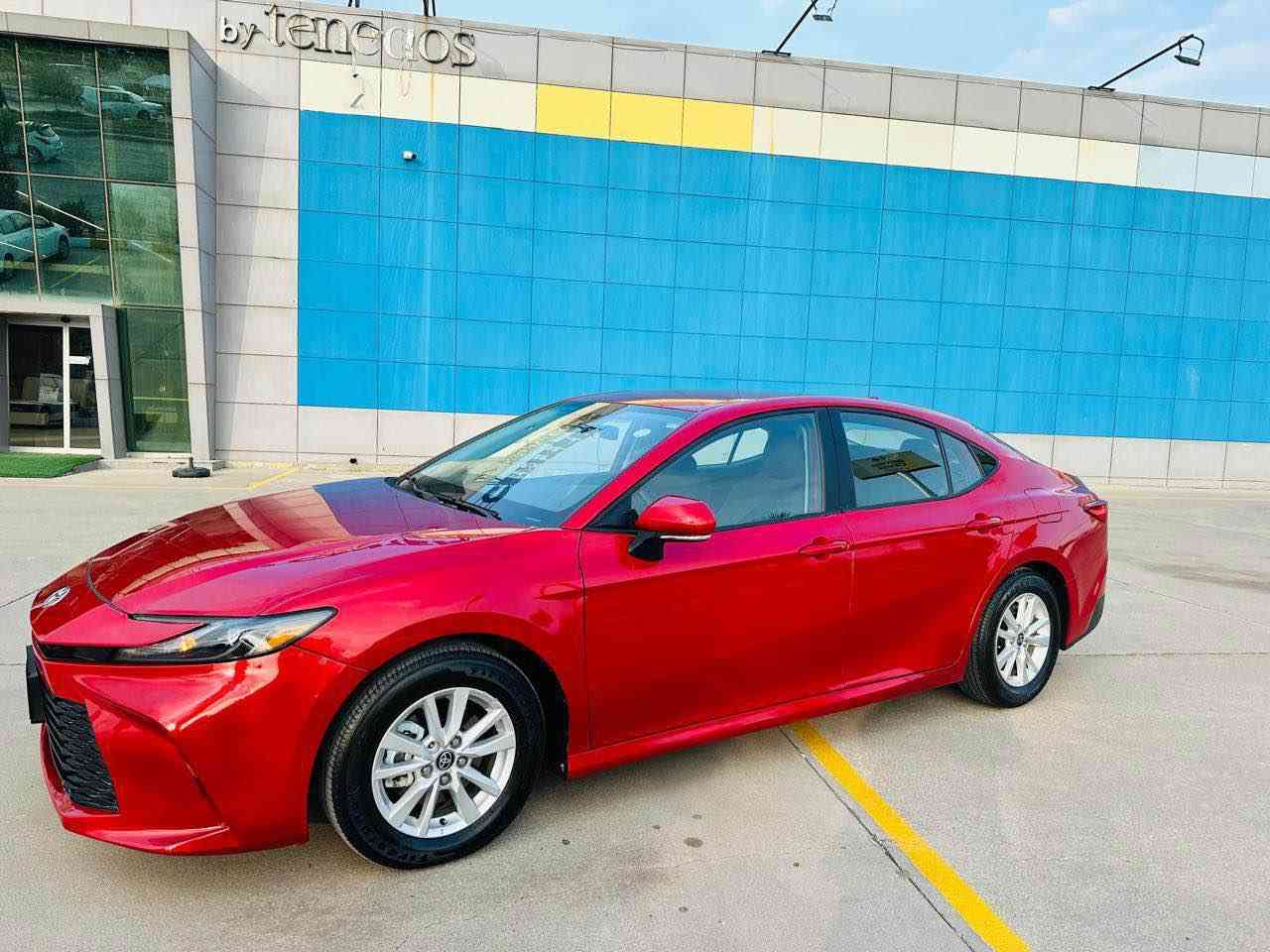 Toyota Camry Hybrid  LE  2025

تويوتا كامري هايبرد 2025 ) بانزين وهايبرد
اللون :- احمر
الموديل 2025
السياره مرقمه اربيل - رقم و سنويه هزه جديده لحد 2030
المحرك 2500cc
المسافة المقطوعه 3000 mi 
السعر 229 ورقه 
السياره بدون صبغ بدون تبديل قطع ( ليبل واحد ) فقط جملغ مفتوح و راجع بلادي 
ايرباكات سليمه 100/100 
 👇🏻👇🏻👇🏻المواصفات👇🏻👇🏻👇🏻

• شاشة كبيرة
• كاميرا خلفية
• حساسات خلفية
• رادار امامي
• مانع تصادم
• تصحيح مسار
• مثبت سرعه
• مانع انزلاق
• استيرن متحرك
• تدفئه مقود
• نقطة عمياء
• مانع تجاوز
• حساسات مانع تجاوز
• بصمة تشغيل
• بصمة أبواب
• دخول ذكي
• شاحن ويرلس
• اضوية اماميه زنون LED
• اضوية خلفية LED
• ليد زنون نهاري
• ويل قياس 18
• نظام ECO + TRIP
• نظام GPS + خرائط
• 3 أنظمة قياده ECO / Normal / Sport 
• اوامر صوتيه
• بلوتوث
• مدخل USB + AUX

📍اربيل - معرض اربيل كارس
*********** اكر, نينوى
