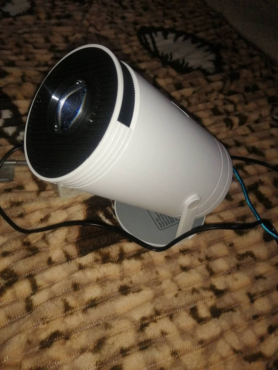 بروجكتر S80
يدعم عرض شاشة كبيرة (سينما منزلية)
دقة جيدة (HD / يدعم 1080p)
مداخل: HDMI / USB
يدعم ربط الموبايل
بيه سماعة داخلية
يشتغل على كهرباء عادية (100-240V)
مناسب للأفلام والعروض
السعر ٣٠الف مع التوصيل


**إذا كنت صاحب هذا الإعلان وتريد حذفه لأي سبب، رجاءا أرسل رسالة إلى الدعم الفني**