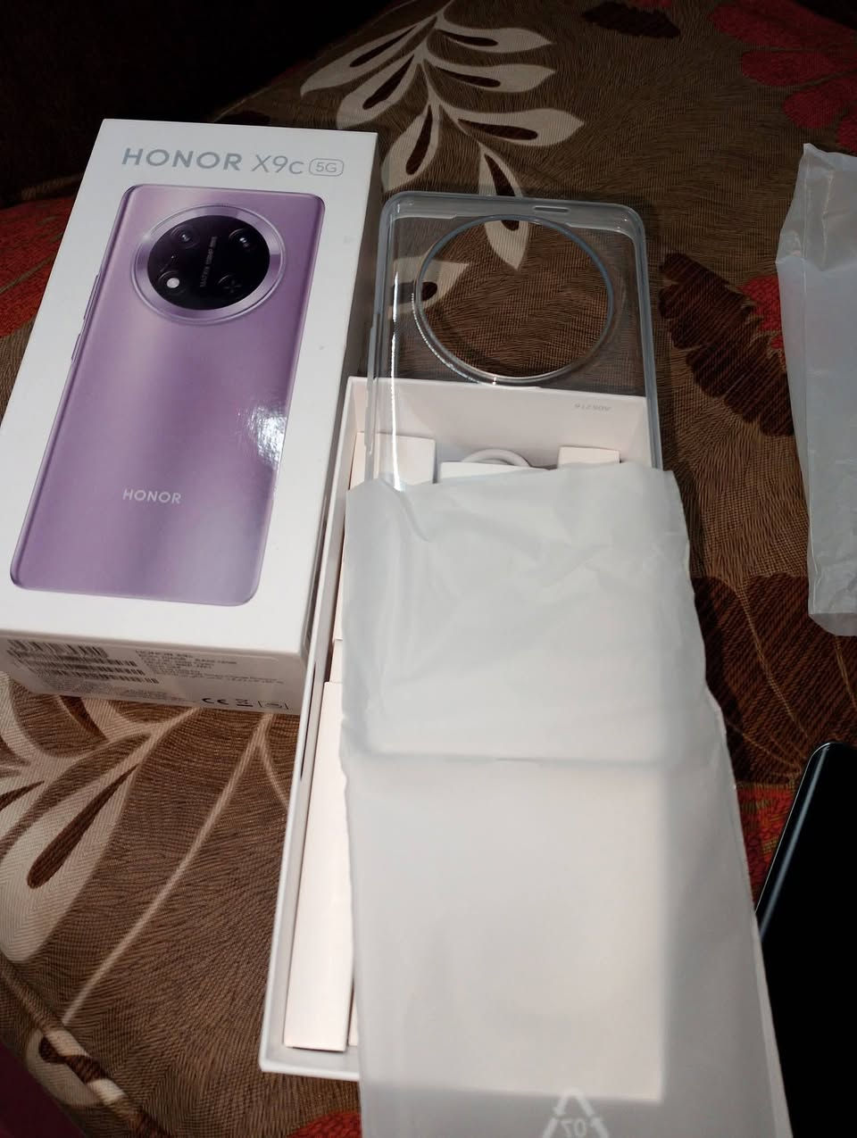 سلام عليكم مراوس بايفون وانطي فرق ستخدم قليل جدا مكاني بصرة حي الحسين ***********
