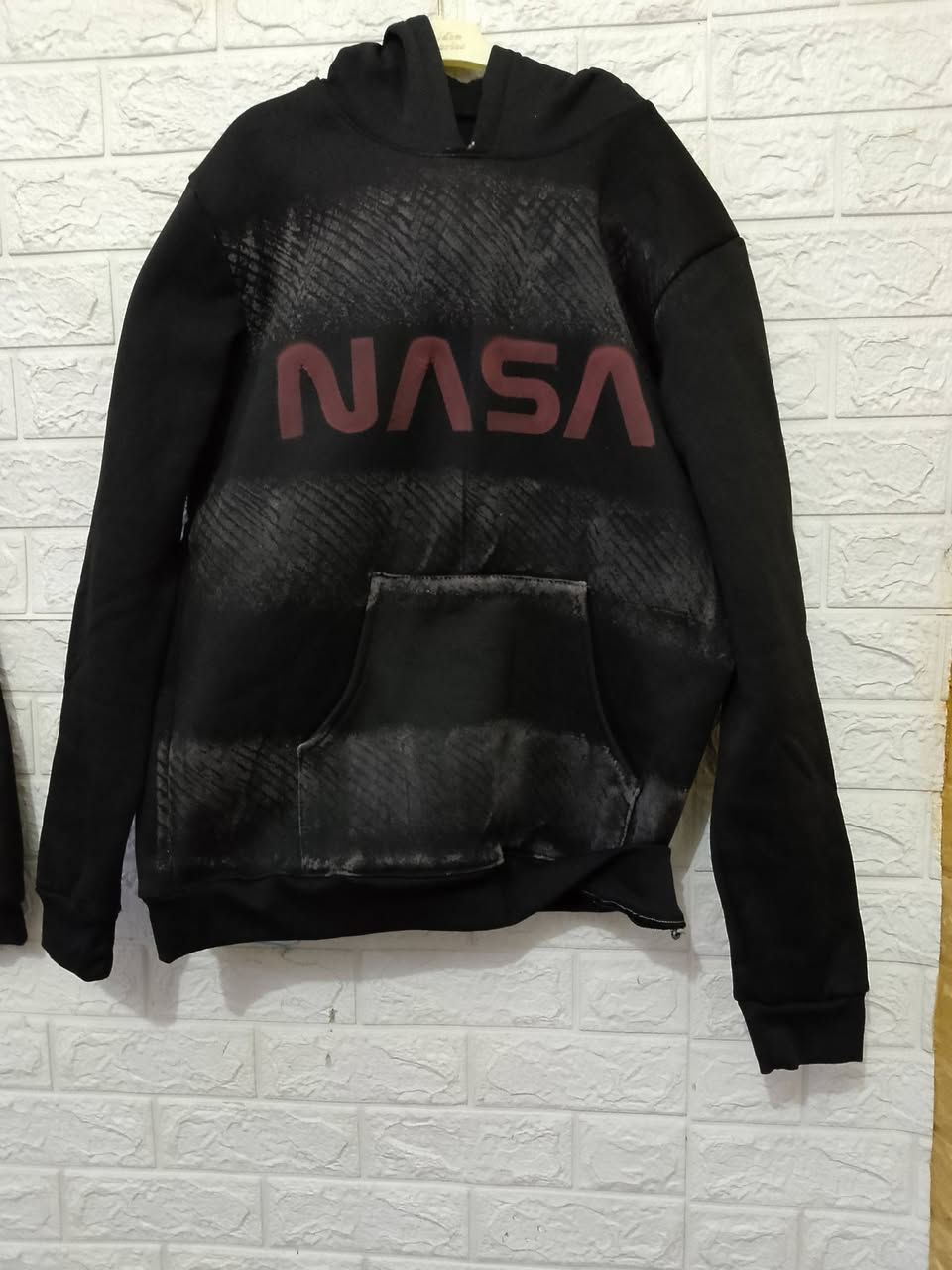 سويترات اصليه وفر المال واشتري سويتر سعر 8الاف دينار الرقم الوتساب *********** 🔥🔥
