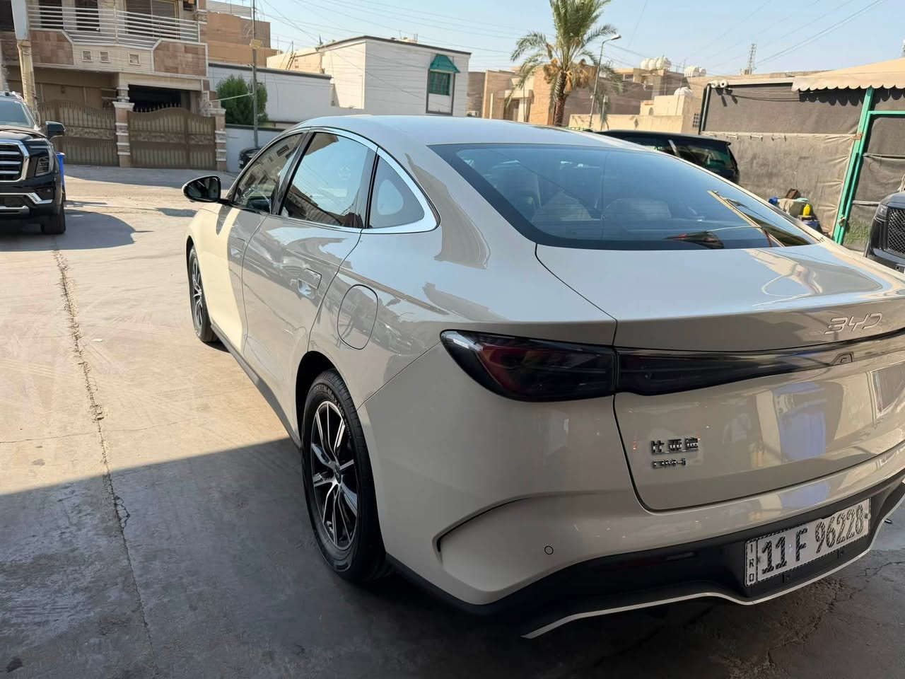 للبيع BYD سيل 6
موديل 2025 
ماشية 26 الف 
كفالة عامة السيارة مكفولة من كلشي
مكانها زيونة 
تلفون ***********
