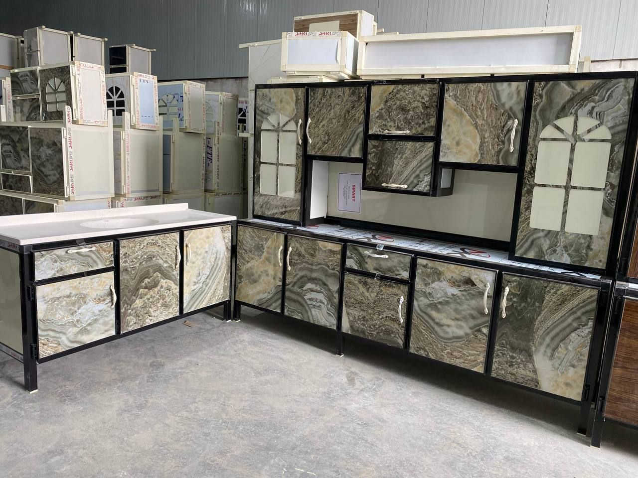 للبيع 
مترين ونص مع سنك 
يتوفر توصيل محافظات


**إذا كنت صاحب هذا الإعلان وتريد حذفه لأي سبب، رجاءا أرسل رسالة إلى الدعم الفني**