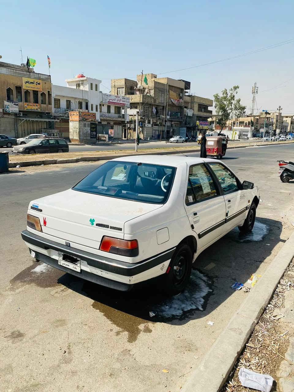 سلام عليكم 

بيجو 405 للبيع موديل 2012 مكفوله لاضربه ولاصبغ ولاتبديل مكينه وكير بشرط هاون حداديه امامي خلفي كله جديد تخم تاير جديد مصفره غرامات وسنويه جديده رقم بغداد إنكليزي باقي على الاستلام تبريد ثلج ❄️ سياره جاهزه على آخر حبايه مكاني بغداد الاستفسار ☎️***********☎️
