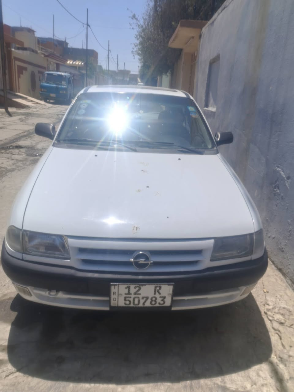 للبيع سياره استره محرك ١٦ رقم جديد   السعر٤٠  ***********    ***********
