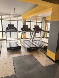 جم نسائي متكامل للبيع المساحة الكلية ٤٠٠ متر مجهز باجهزة حديثة بالاضاف...