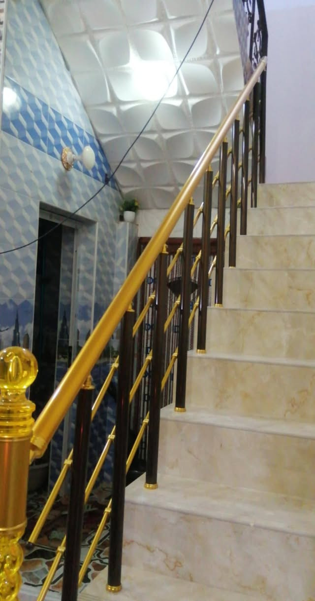 بيت زراعي حي النفط 
مساحة ١١٤ 
التفاصيل 👇🏻👇🏻
بناء حديث 
غرفتين وصاله ومطبخ وبراني ومجمعات صحية داخلية وخارجية ومخزن بالطابق الثاني وسطح ودرج ثاني جاهز لبناء الطابق الثاني 
قريب على احمد مطر 
سعرالبيع 80 وبي مجال..
للاستفسار 
***********
***********
أو زيارة مكتب المشرف للعقارات السماوة شارع الاسكان مقابيل صيدلية النورين والمستقبل
