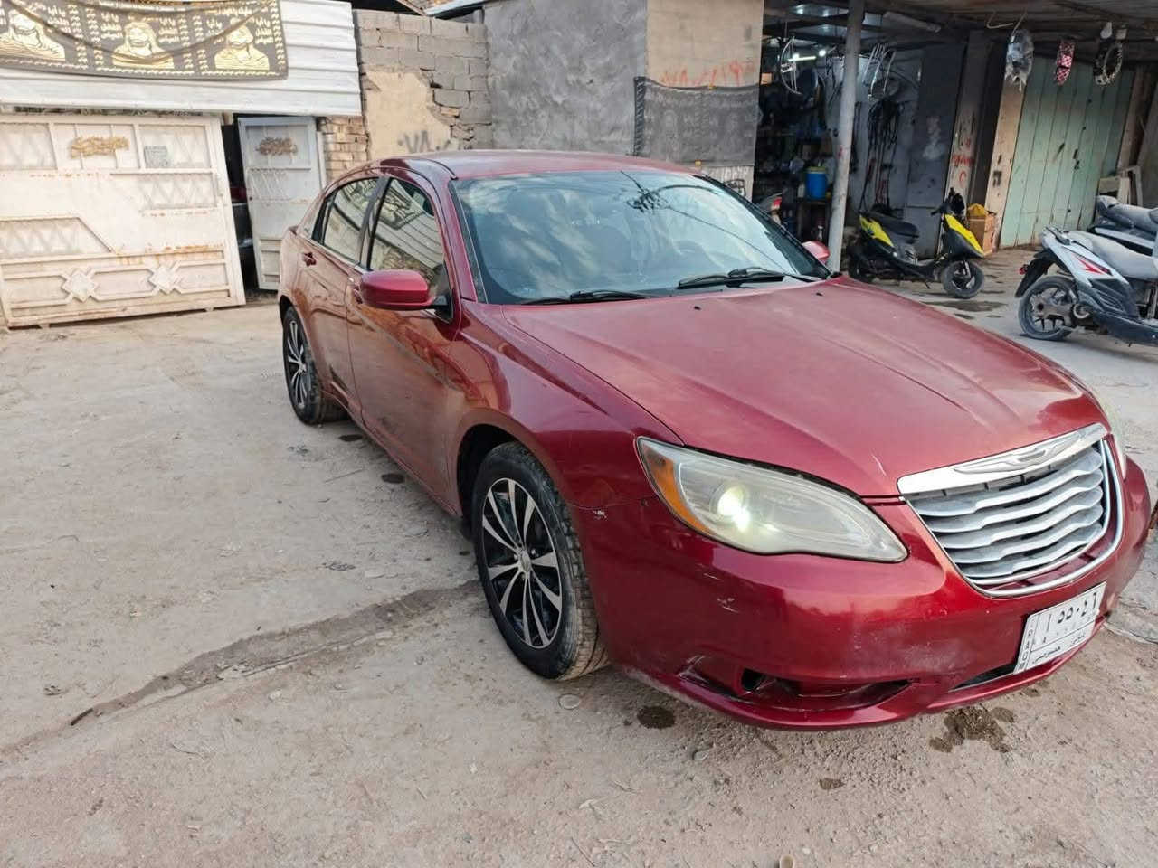 كرايسلر c200 13 رقم ديالى مشروع وطني مكاني حله واتواجد بغداد أثناء الدوام بيها نقص كمبريسر وجراد بالقماره والبنيد السعر 65 وبي مجال حادثه جاملغ خلفي وامامي *********** راسني واتساب
