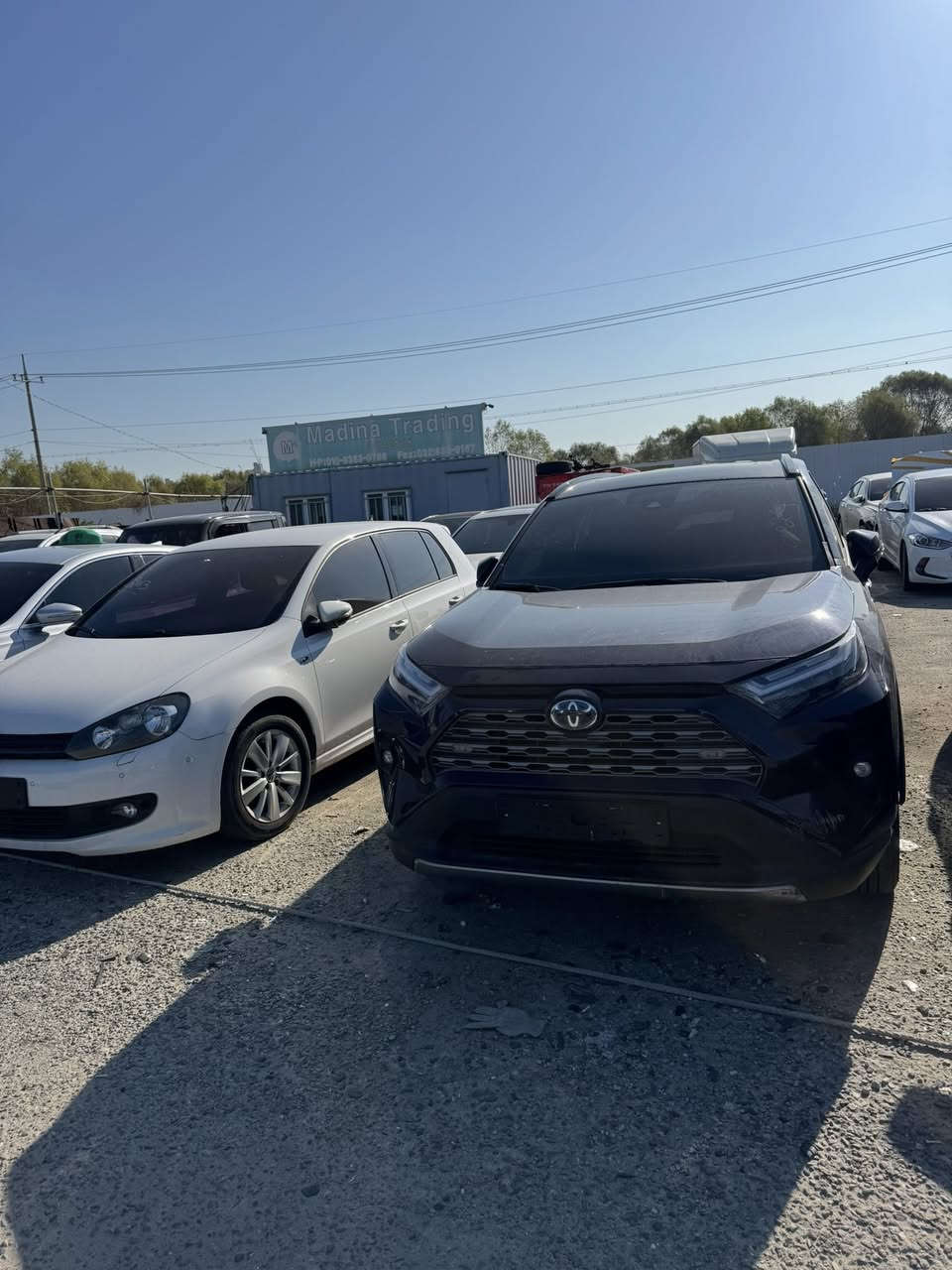 ‏سلام عليكم
‏تويوتا rav4راف فور هايبرد2024 أعلى فئة بال  راف فور وارد كوريا
‏السيارة موجودة في ميناء أم قصر درهم شهداء أو حرة

‏فول مواصفات ‫١/١
‏فتحة سقف
‏رادار أمامي
‏رادار خلفي
‏مراية داخلية كاميرا مثل الاكديلاك
‏حساسات 360
‏سيستم صوت jbl مع دمام خلفي
‏خمس كاميرات 360 درجة
‏شنط كهربائية
‏ مانع اصطدام
‏داتا شو
‏لايت LED
‏كشنات كهرباء جلد السائق والآخر
‏ كشنات تدفئة وتبريد
‏كشنات خزن معمري
‏هيتر ستيران
‏شاحن وايرلس
‏أربعة أنظمة قيادة
‏اوتو هولد
‏تبريد قطعتين
‏داخل جمالي
‏السيارة بدون إرباك
‏وحادث كما موضح في الصور
‏اللون أزرق
‏ملاحظة السيارة موجودة في ميناء أم قصر ممكن أن تدخل عن طريق كتاب الشهداء أو حرة السعر 230$للمعلومات الاتصال ***********
