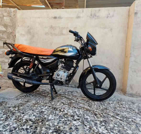 بوكسر 22شكل  شكل 2023 
اوراق صولي شرط ترقيم
بسمي من شركه
ماشيه 12 الف حقيقي
كفاله عامه كفاله عامه
َمال جناي مامشتغله دلفري ابد
سعر ١٢٥٠ شراي بيك خير ودلل
بعداد ***********
زوج تاير جديد صلي
