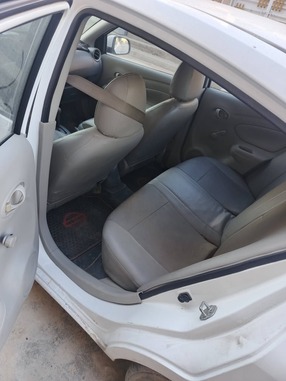 للبيع صني هندي موديل 2020ذ
باسمي السياره مكاني بغداد الشعب 
السعر 108 
ماشية ١٠٠ الف 
***********
