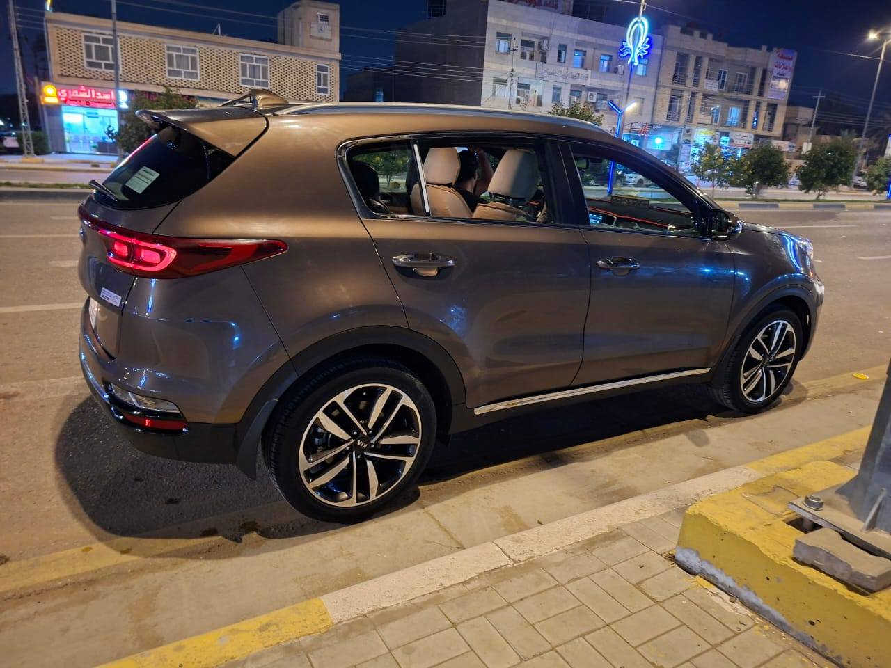 سلام عليكم سيارة نوع سبورتج مديل 2020 خلجيه فول مواصفات ماعده الفتحه السياره جاهزه كير مكينه حداديه تخم تاير تبريد مكينه 2400 دوش السياره كفاله عامه من كلشي السعر 198 وبيه مجال العلوان كربلاء بسمي تحويل مباشر  *********** بيع فقط
