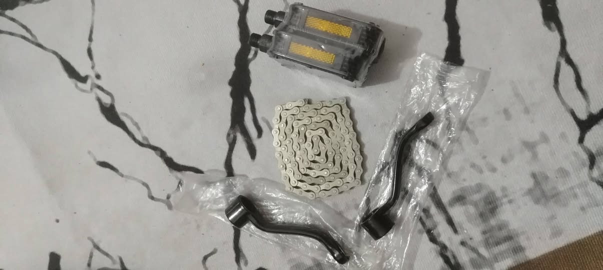 راوترات اثنين وياهن محولة وحدة بس الواحد ب٥ الاف

قاطعات ورق وصور اربع قطع ب١٥ الف +قاطعة سيم كارت ب٥ الاف

زنجيل وبايدار ب١٠ الاف

كاترج حبر ب٥ الاف

٩٠ كيبل مثل يلي بالصورة القطعة بربع دينار

قطع ماسكات جام سكيورتي ب١٠ الاف

قواعد شيال بردة زيبرا تقريبا ١٣ قطعة ب١٠ الاف

مكاني حي الشهداء


**إذا كنت صاحب هذا الإعلان وتريد حذفه لأي سبب، رجاءا أرسل رسالة إلى الدعم الفني**