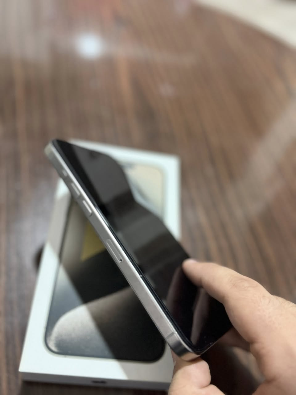 شرق اوسط ماستر سيم كارت
256 
نضافه 100‎%‎ بدون اي ملاحضه كلش نضيف 
بطاريه 87 الاصليه 
مبدل شاشه والضهر فقط  
كارتونته الاصليه وياه 
725 وبي مجال بسيط 

مكاني سيديه 
***********
